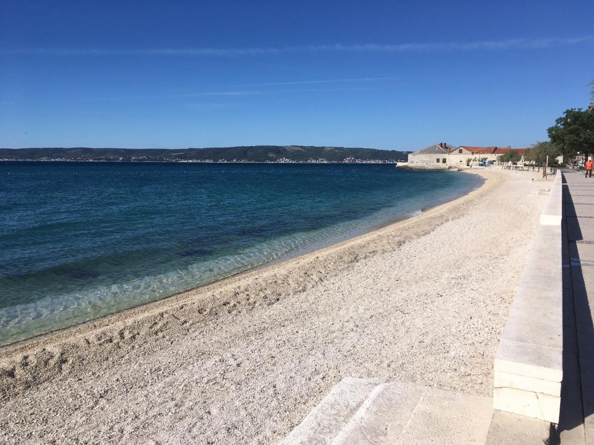 Guesthouse Nina Kaštel Novi Buitenkant foto