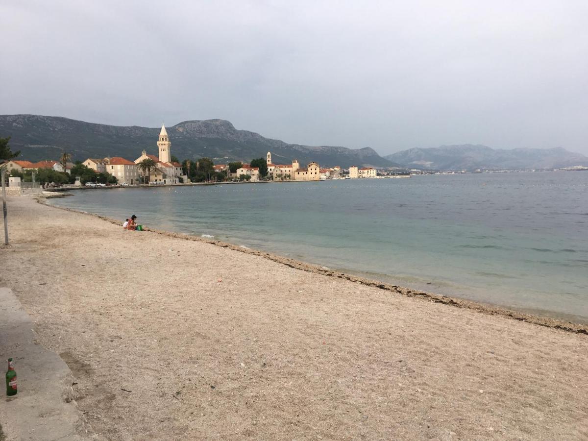 Guesthouse Nina Kaštel Novi Buitenkant foto